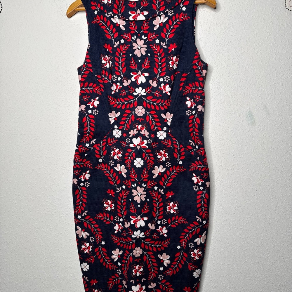 Boden Martha dress Sleeveless Red Blue Print Size 8 Pockets Lined - Picture 3 of 14